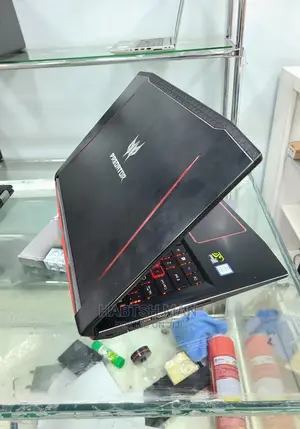 New Laptop Acer Predator Helios 300 8GB Intel Core I7 SSD 256GB