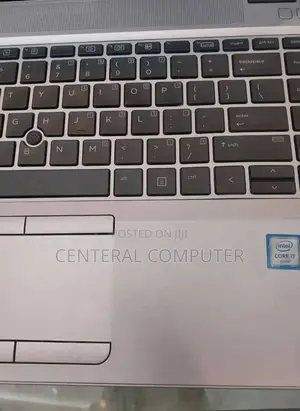 Laptop HP 250 G7 8GB Intel Core I7 SSD 1T