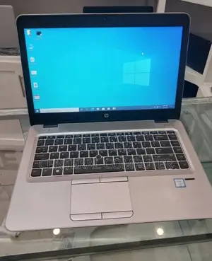 Laptop HP 250 G7 8GB Intel Core I7 SSD 1T