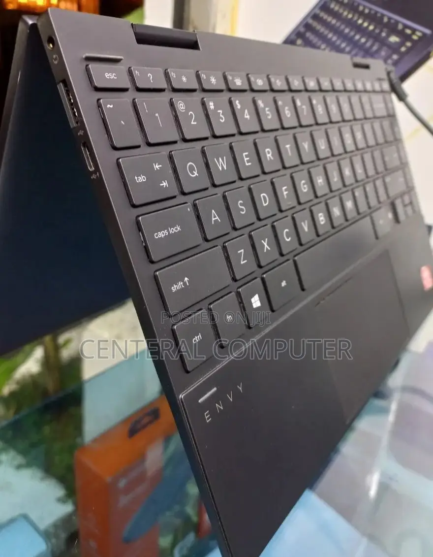 New Laptop HP Envy X360 15-Cp0013nr 8GB AMD Ryzen 5 SSD 512GB