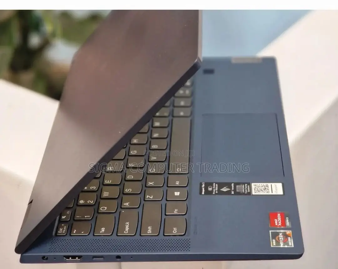 New Laptop Lenovo Flex 5 8GB AMD Ryzen 5 SSD 512GB