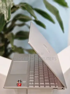 Photo - New Laptop HP Pavilion X2 10 16GB AMD Ryzen 7 SSD 1T