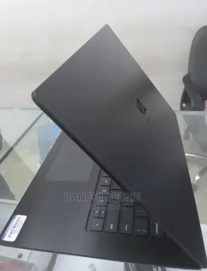 New Laptop Microsoft Surface 32GB Intel Core I7 SSD 1T