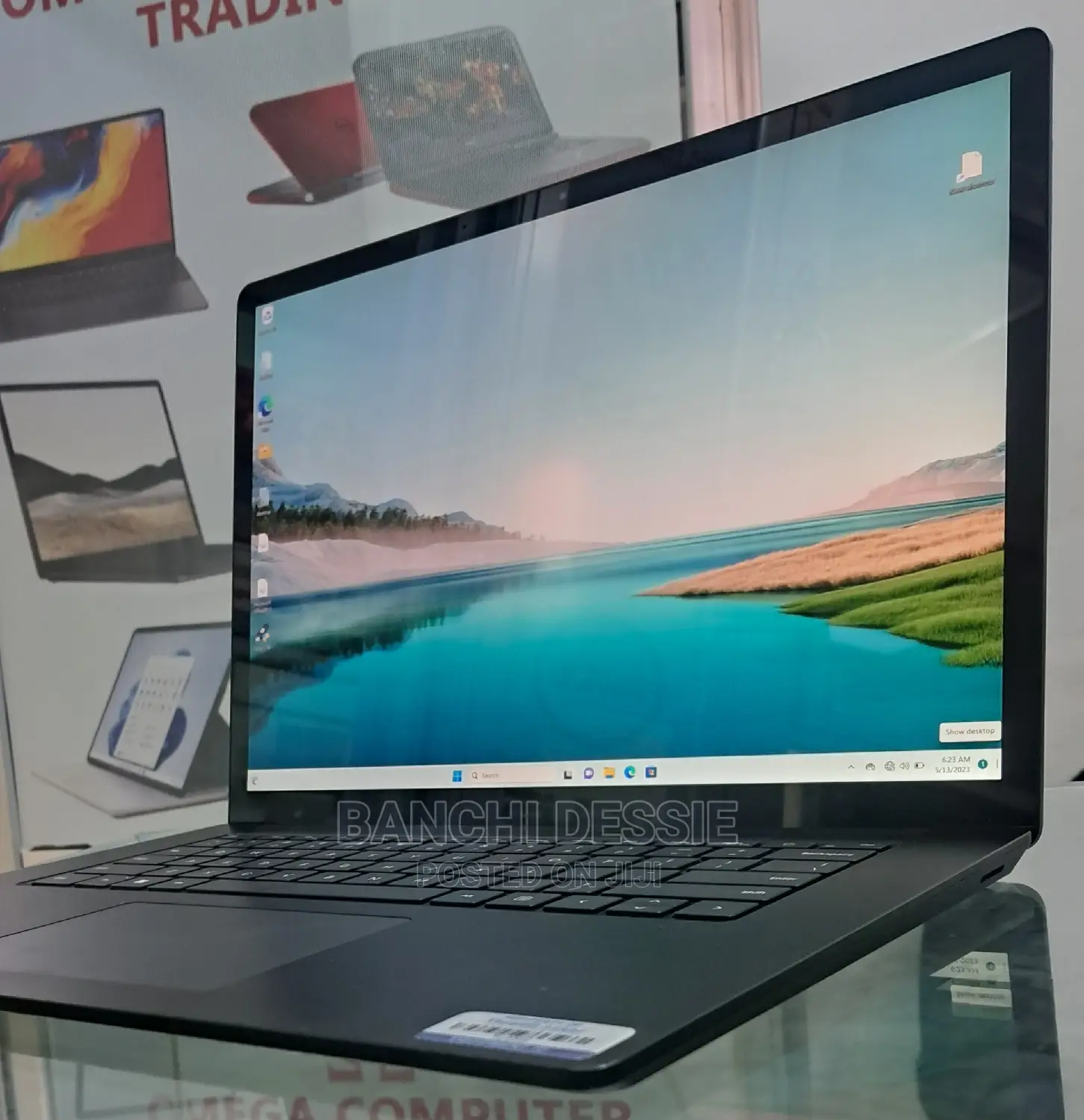 New Laptop Microsoft Surface 32GB Intel Core I7 SSD 1T