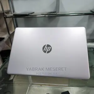 New Laptop HP 8GB AMD Ryzen 5 HDD 1T