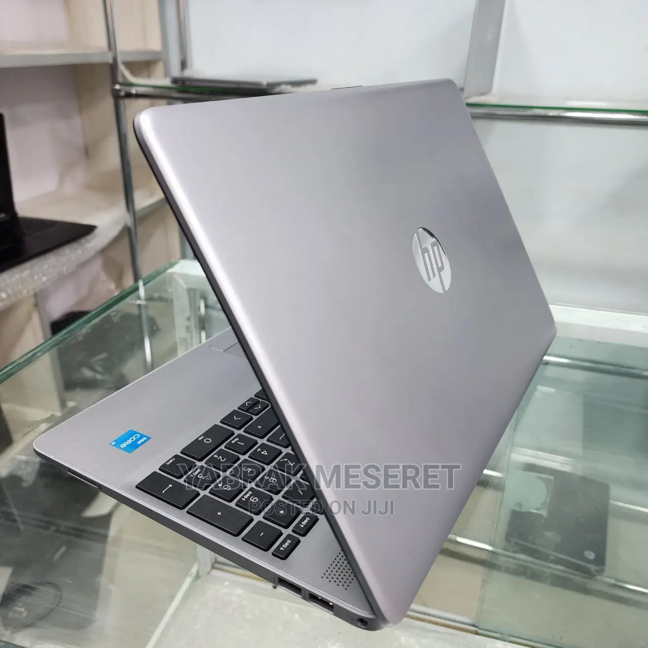New Laptop HP 8GB AMD Ryzen 5 HDD 1T