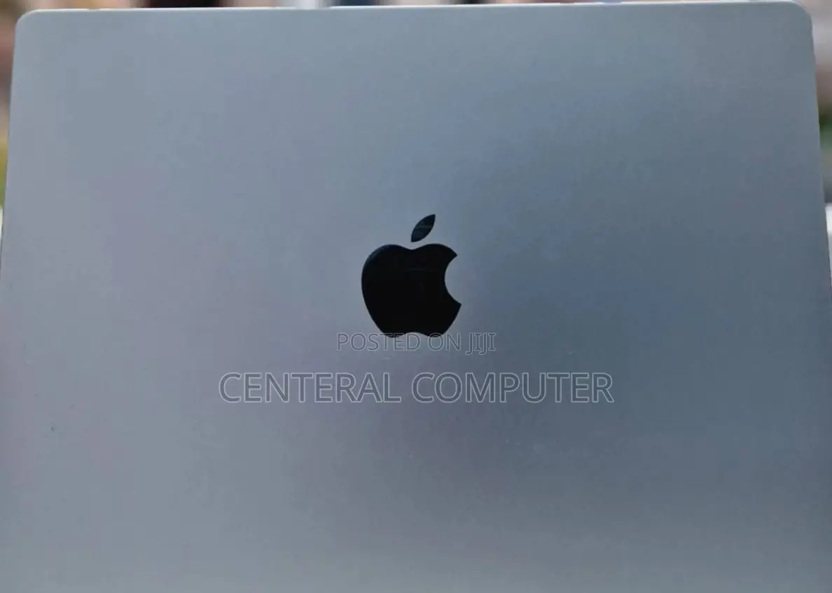 New Laptop Apple MacBook Pro M1 16GB Apple M1 Pro SSD 512GB