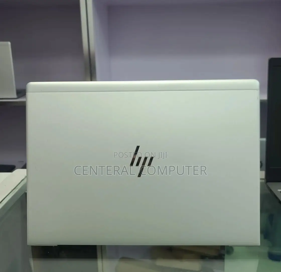 New Laptop HP 3125 8GB Intel Core I7 SSD 512GB