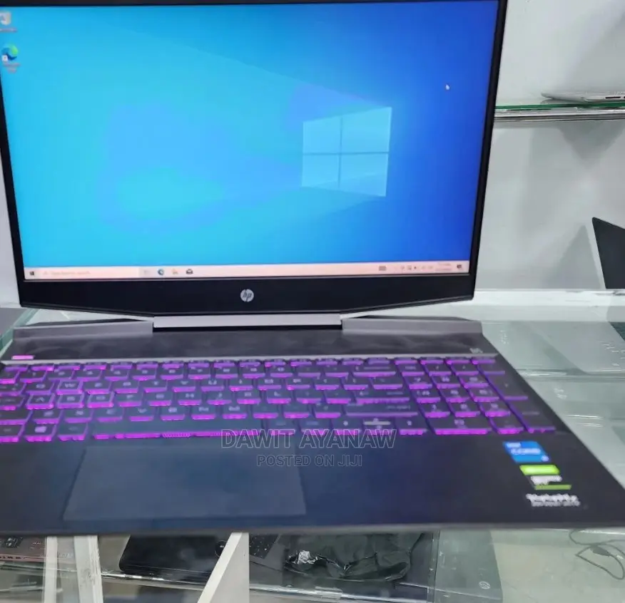 New Laptop HP Pavilion 15 8GB Intel Core I5 HDD 1T