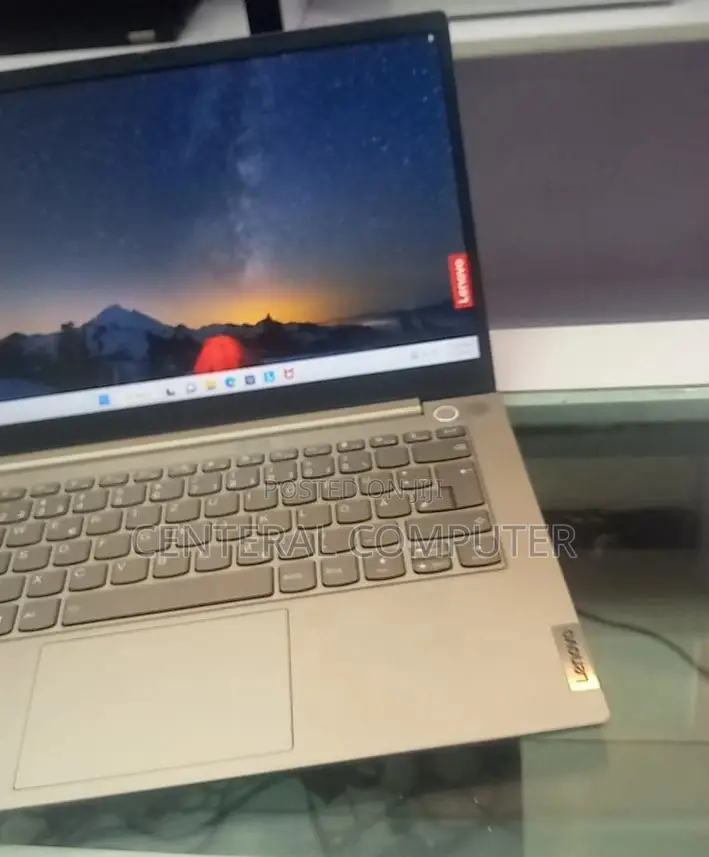 New Laptop HP Pavilion 15z 12GB Intel Core I7 SSD 512GB