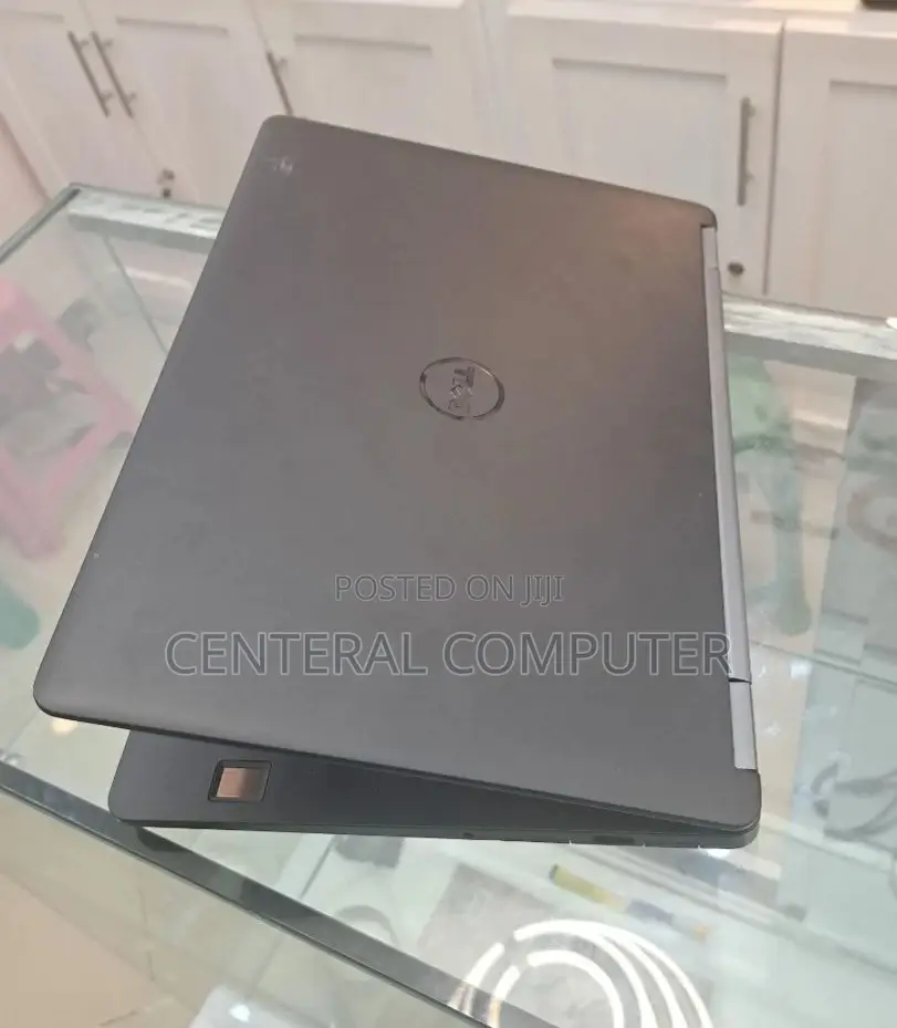 New Laptop Dell Latitude 2100 8GB Intel Core I5 SSD 256GB