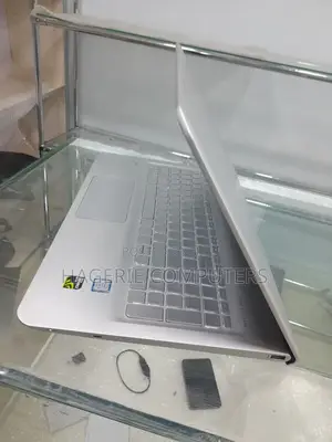 New Laptop HP Envy M6 8GB Intel Core I5 HDD 1T