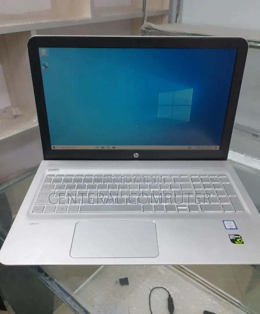 New Laptop HP Envy Pro 8GB Intel Core I5 HDD+SSD 1T
