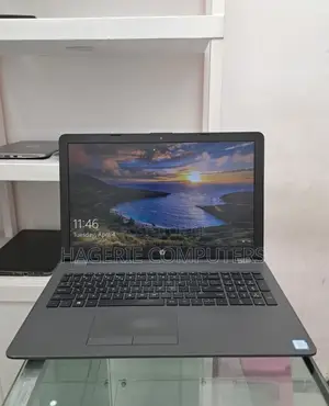 Photo - Laptop HP Stream Notebook 8GB Intel Core I7 HDD 1T