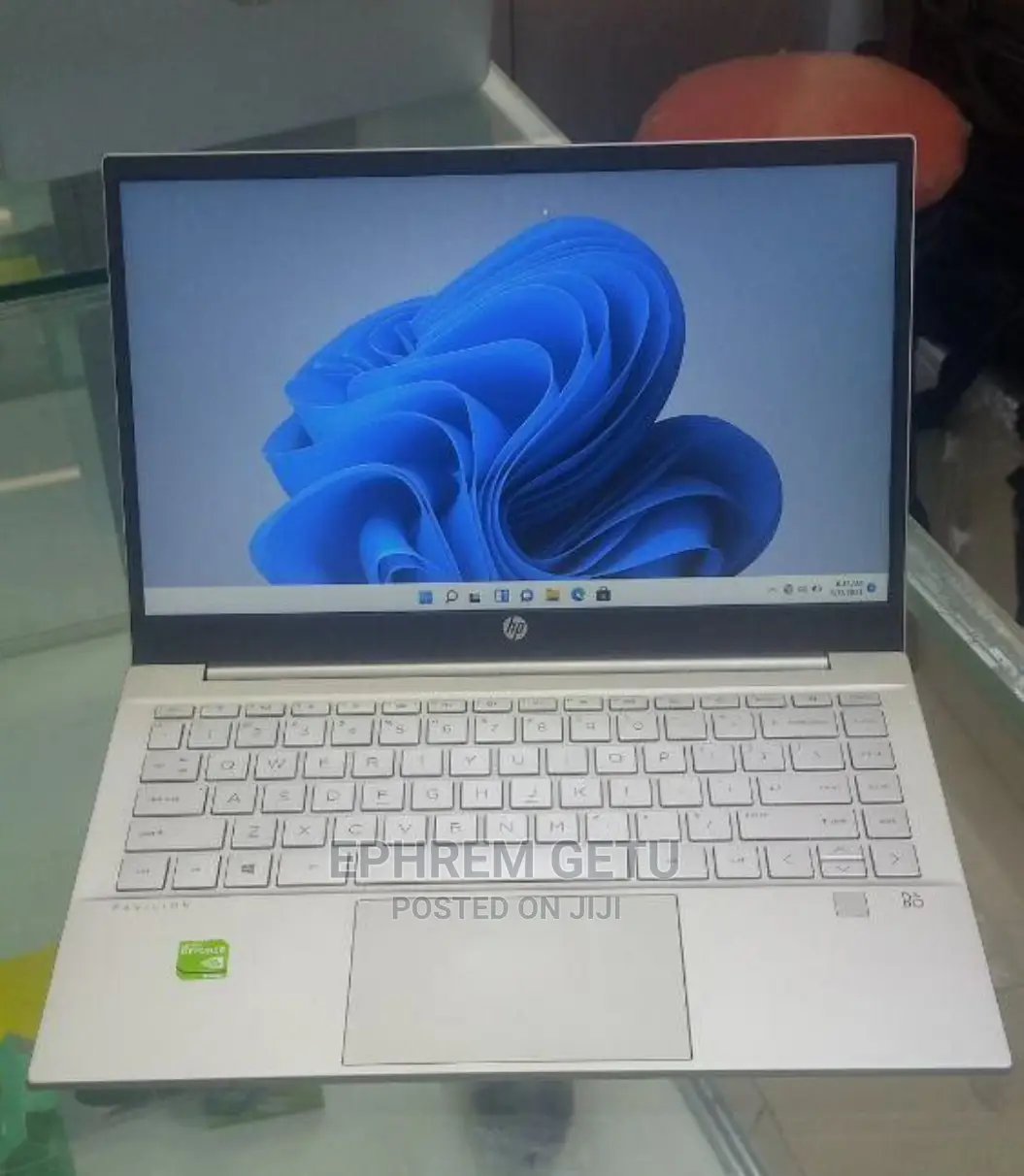New Laptop HP Pavilion 14 8GB AMD Ryzen 5 SSD 512GB