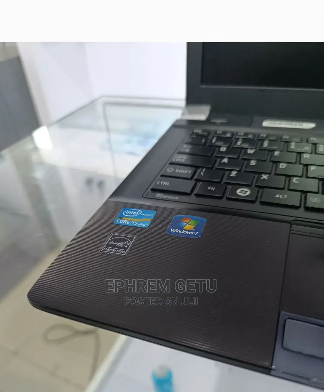 New Laptop Toshiba Tecra R10 4GB Intel Core I5 HDD 500GB