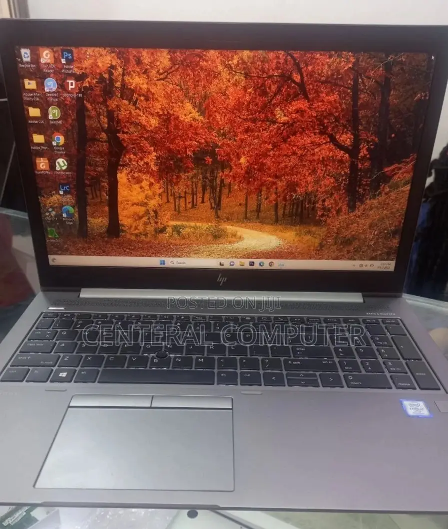 New Laptop HP ZBook Studio G5 32GB Intel Core I7 SSD 512GB