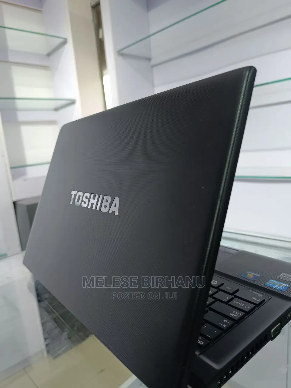 New Laptop Toshiba Tecra R10 4GB Intel Core I5 HDD 500GB