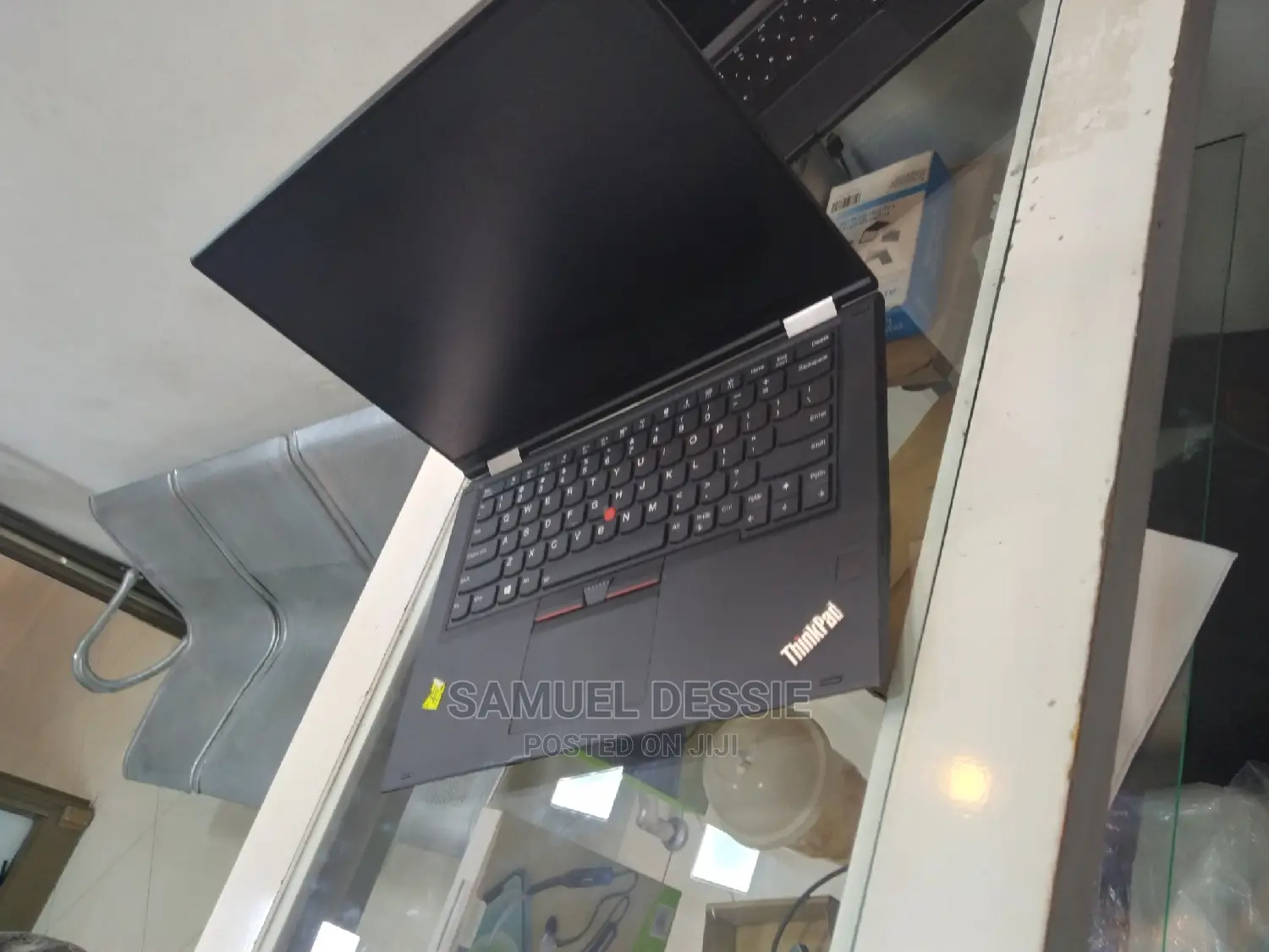 New Laptop Lenovo ThinkPad Yoga 370 8GB Intel Core I5 SSD 512GB