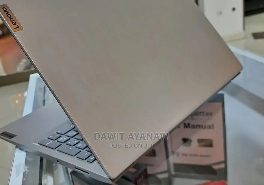 New Laptop Lenovo Ideapad 3-14iil05 4GB Intel Core I3 SSD 256GB