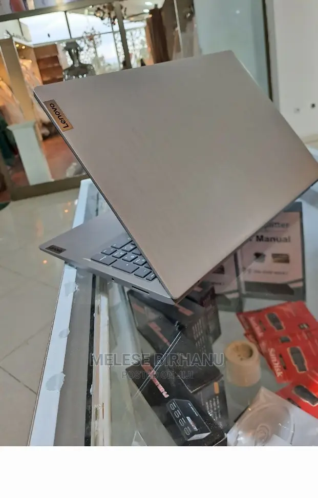 New Laptop Lenovo Ideapad 3 4GB Intel Core i3 SSD 256GB