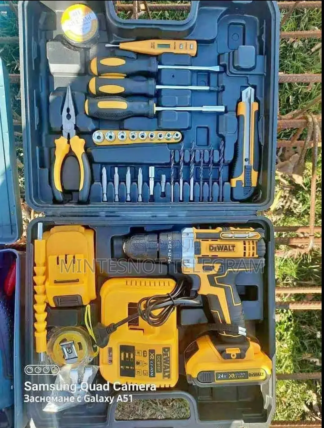 Dewalt Rechargeable Drill With Full Accessories 24v