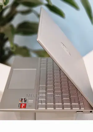 New Laptop HP Pavilion 15 16GB AMD Ryzen 7 SSD 1T