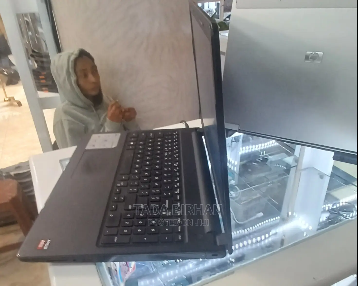 New Laptop Dell XPS 15 4GB Intel Xeon HDD 1T