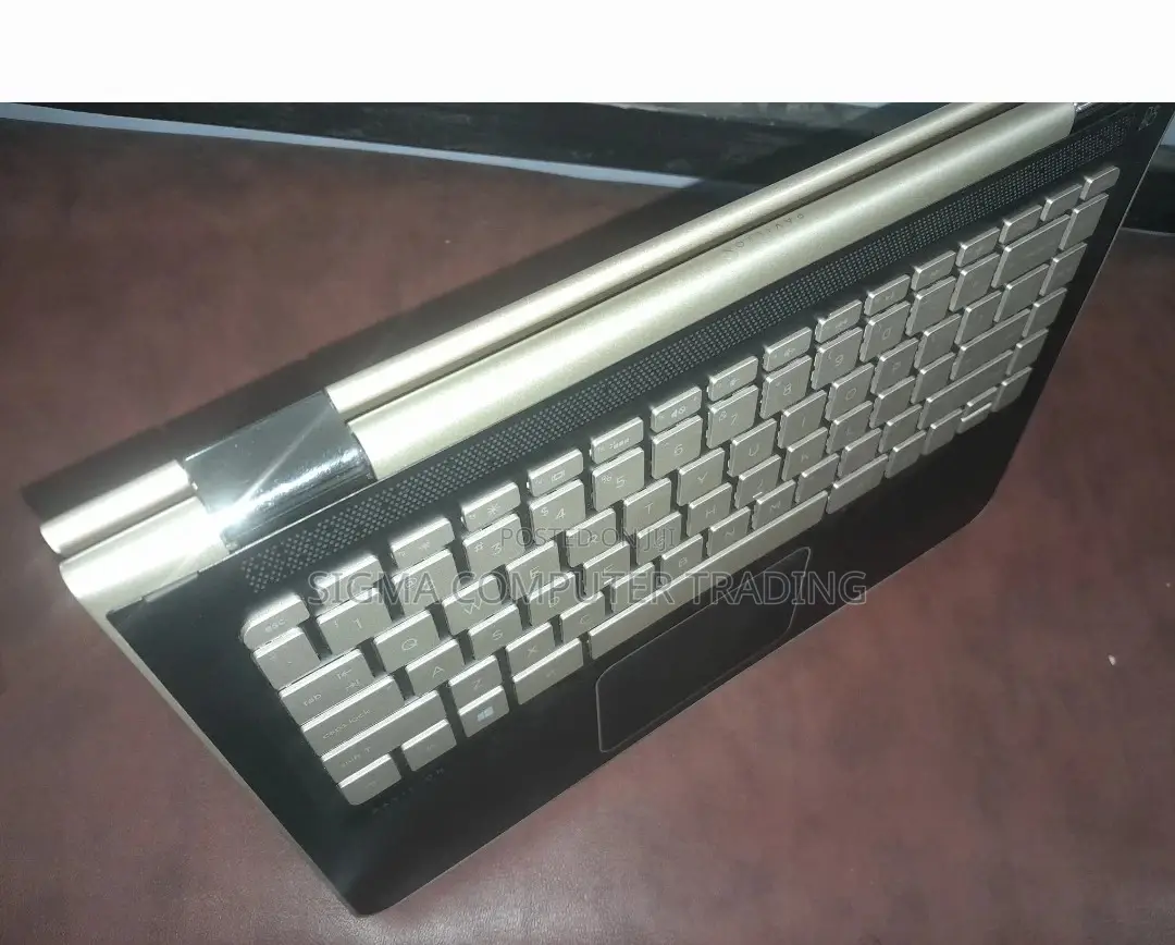 New Laptop HP Pavilion 13 X360 8GB Intel Core I5 SSD 256GB