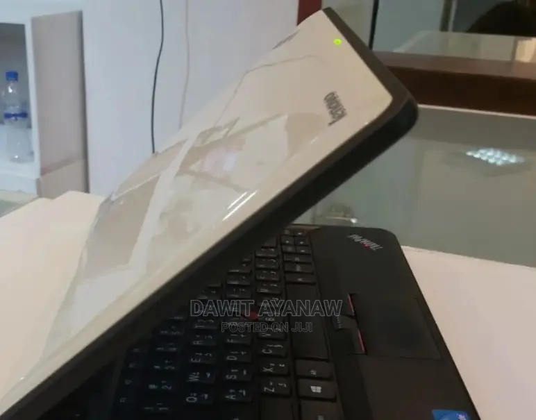 New Laptop Lenovo ThinkPad X131e 4GB Intel Core 2 Quad HDD 500GB