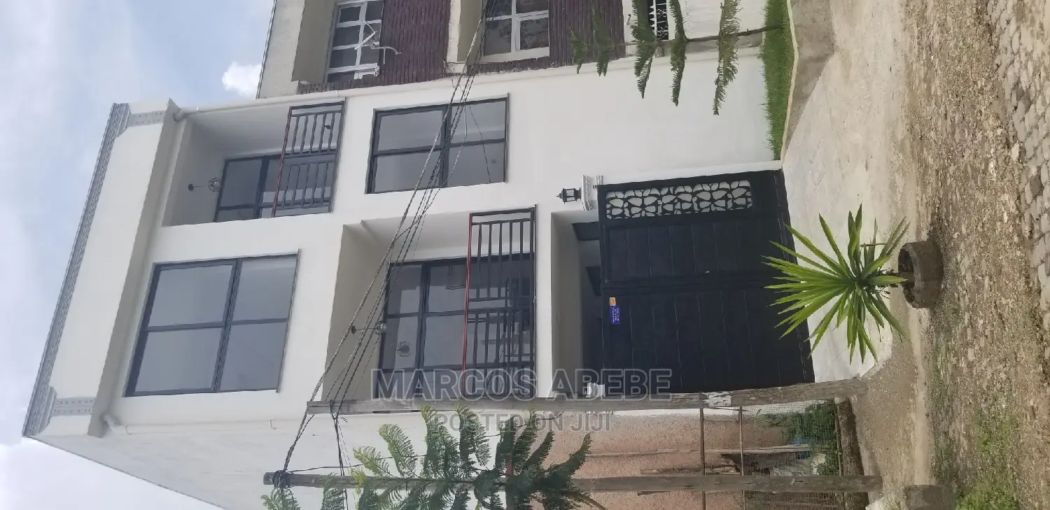 Furnished 5bdrm House in አዲስ አበባ, Bole for Sale