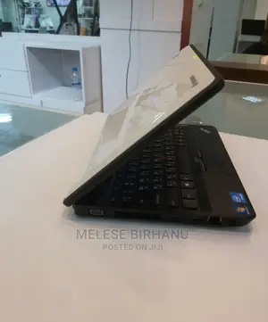 New Laptop Lenovo ThinkPad X131e 4GB Intel Core 2 Duo HDD 500GB