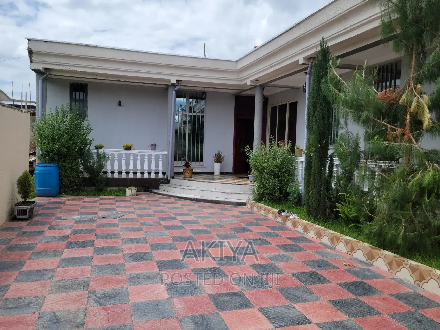 Furnished 4bdrm House in House, Oromia-Finfinne for sale