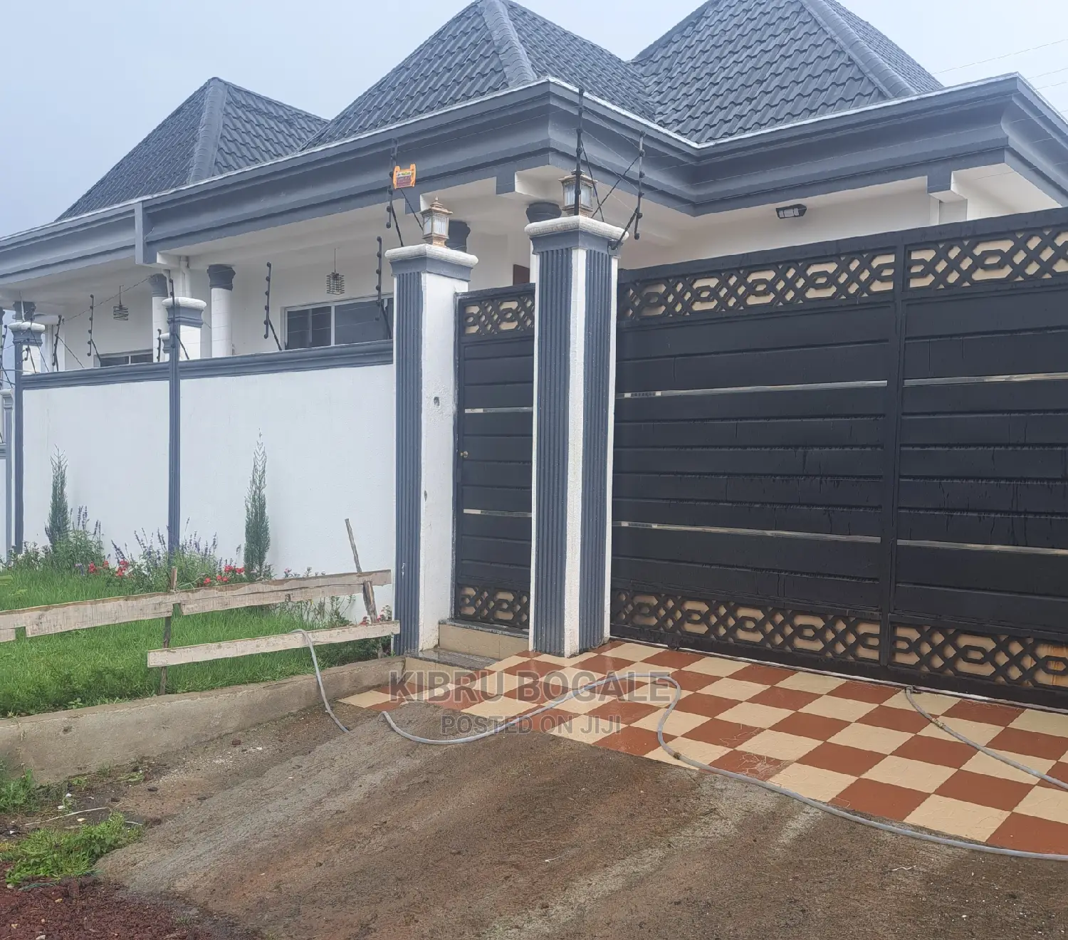 3bdrm Villa in Samit, Bole for Sale