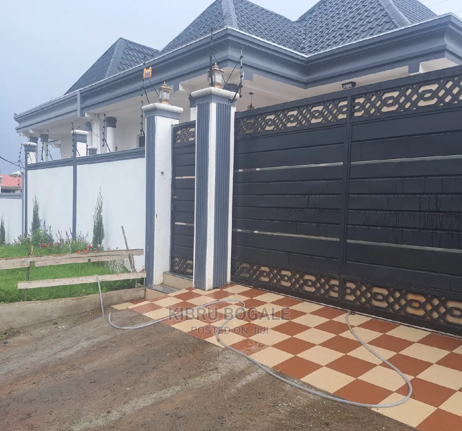 3bdrm Villa in Samit, Bole for Sale