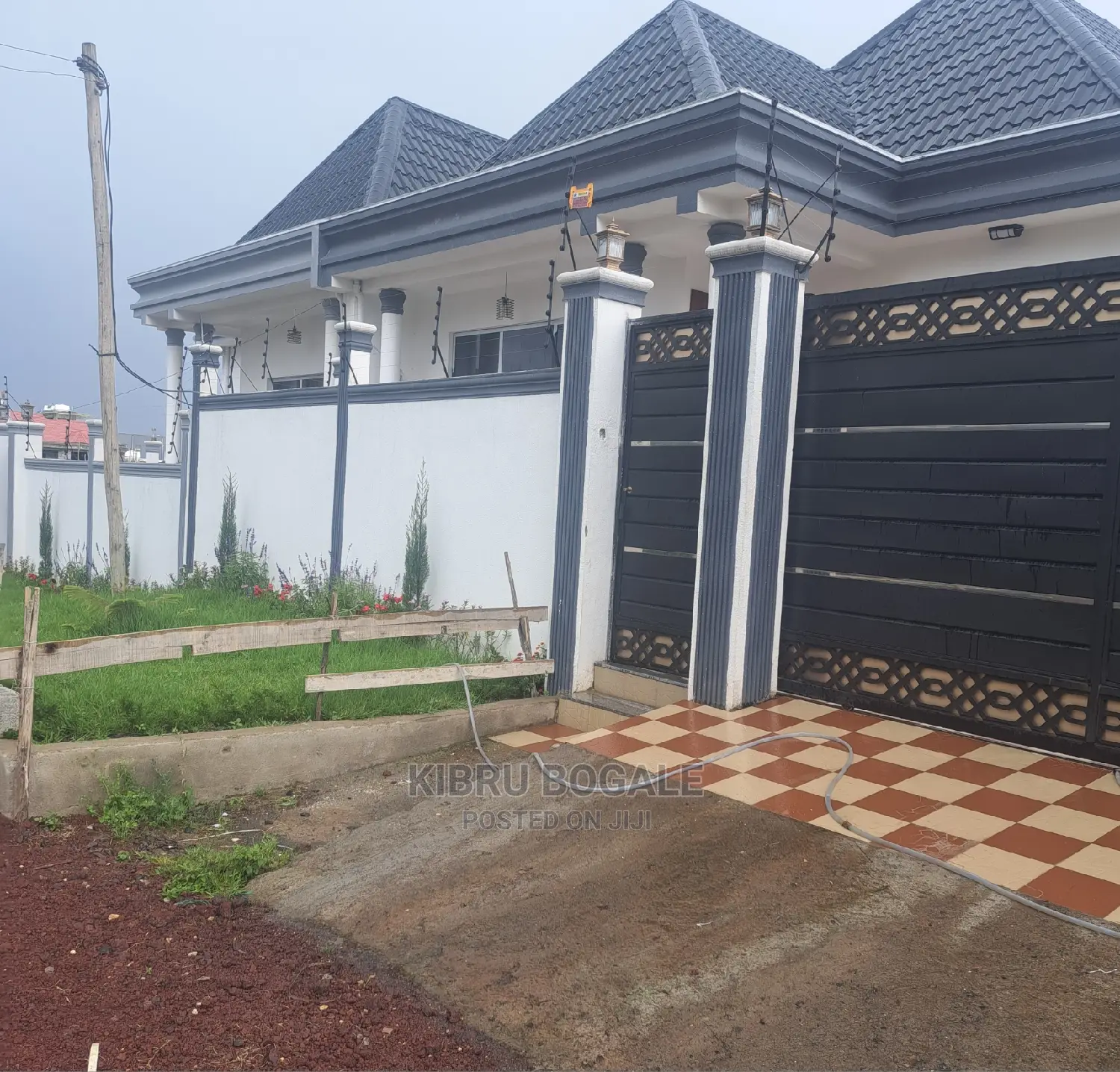 3bdrm Villa in Samit, Bole for Sale
