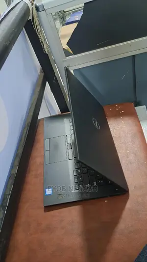 New Laptop Dell Latitude 10 8GB Intel Core i7 SSD 512GB