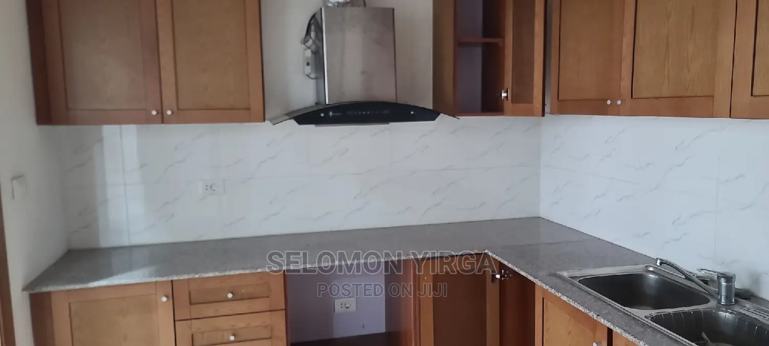 3bdrm Apartment in አድስ አበባ, Bole for Rent