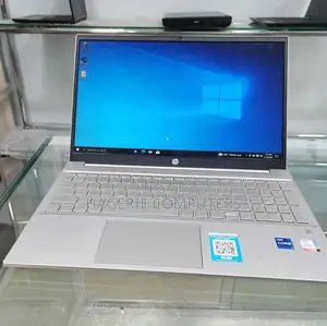 New Laptop HP Pavilion 15-Eh0050wm 16GB Intel Core I7 SSD 512GB