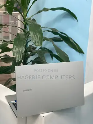 New Laptop Samsung Galaxy Book 2 16GB Intel Core I7 SSD 512GB