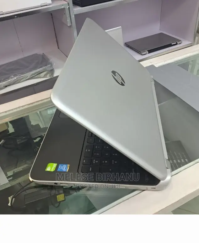New Laptop HP Stream Notebook 8GB Intel Core I5 HDD 1T