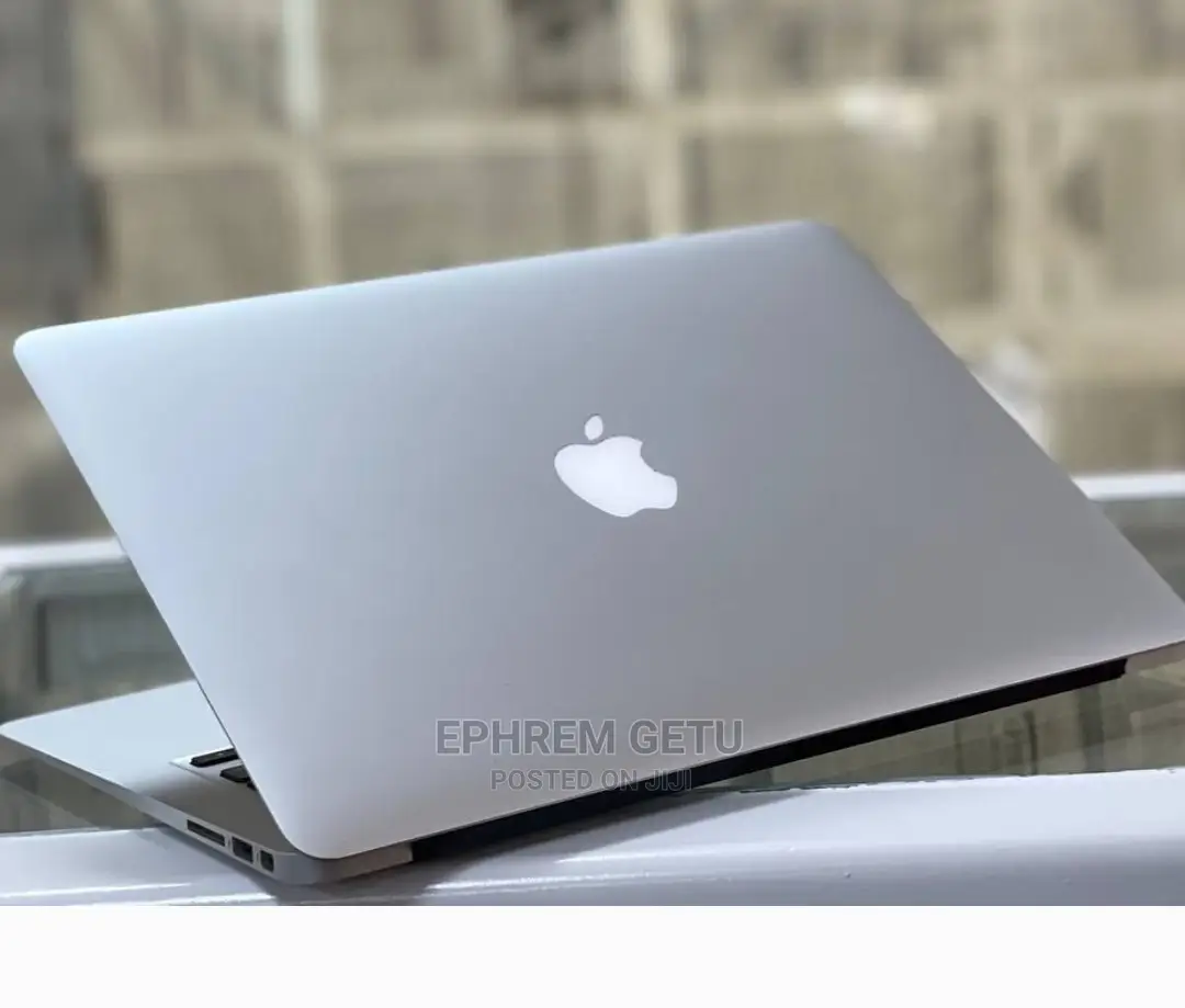 New Laptop Apple MacBook Air 2017 8GB Intel Core I5 SSD 256GB