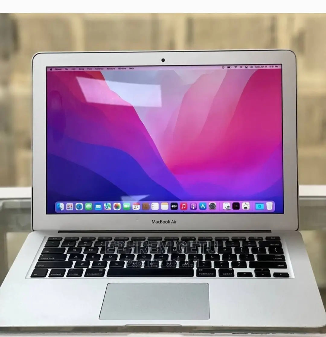 New Laptop Apple MacBook Air 2017 8GB Intel Core I5 SSD 256GB