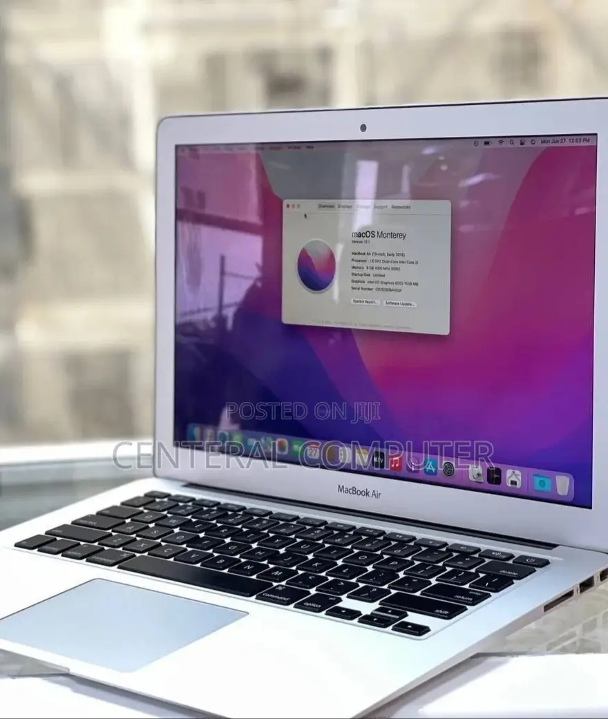 New Laptop Apple MacBook Air 2017 8GB Intel Core I7 SSD 256GB