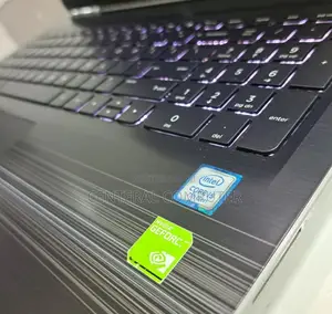 Laptop HP Pavilion 14-Ce3064st 8GB Intel Core I5 HDD 1T