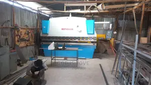 ላሜራ መቁረጫ እና ማጥፊያ