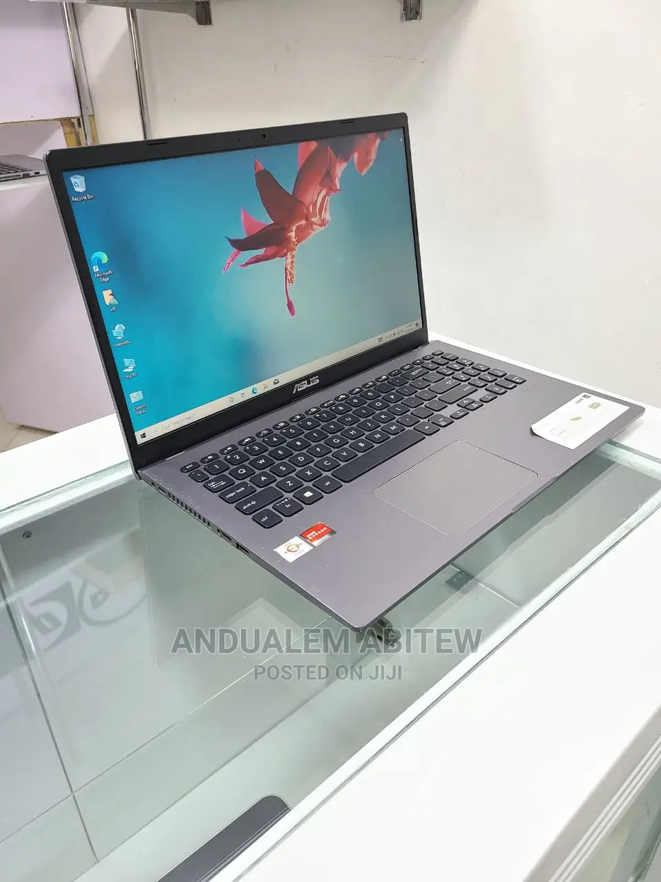 New Laptop Asus VivoBook 15 X505BA 8GB AMD SSD 256GB