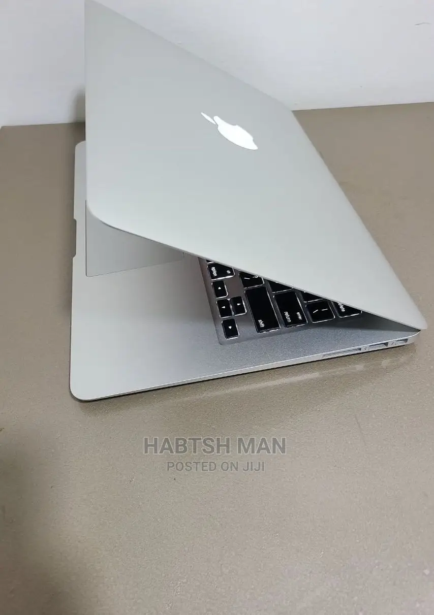 New Laptop Apple MacBook Air 2015 8GB Intel Core I5 SSD 128GB