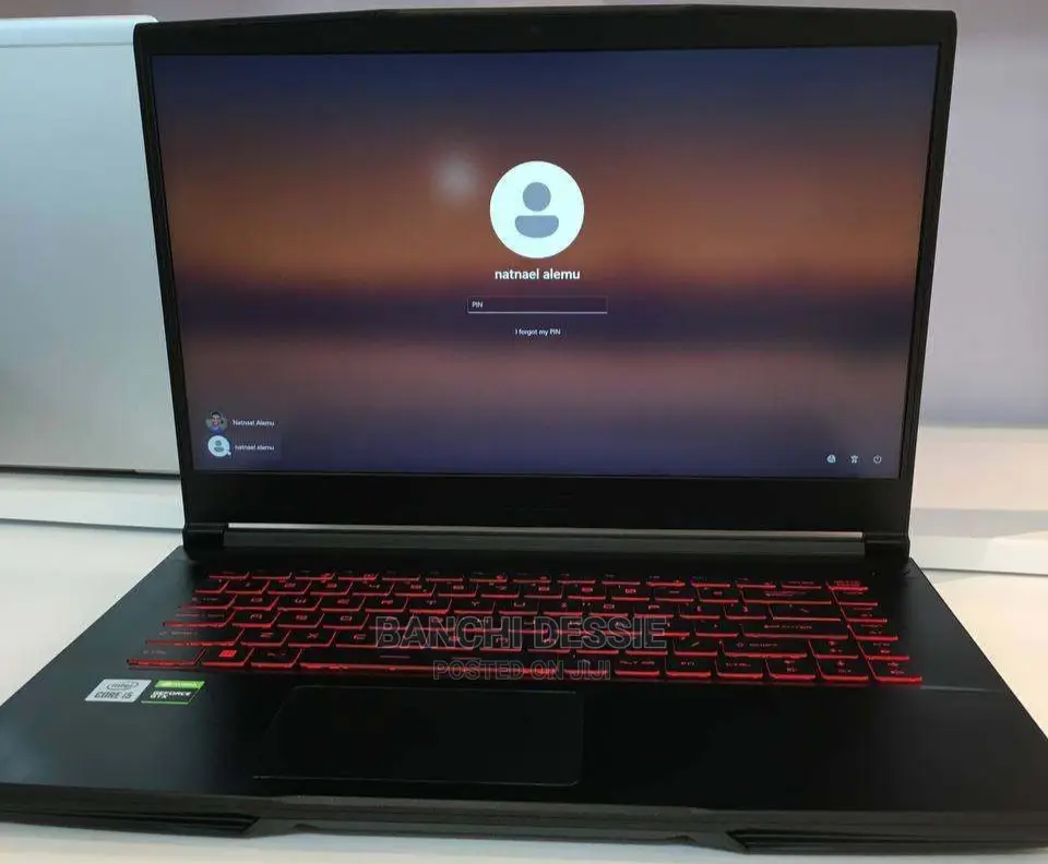 New Laptop MSI GF63 8GB Intel Core I5 HDD+SSD 256GB