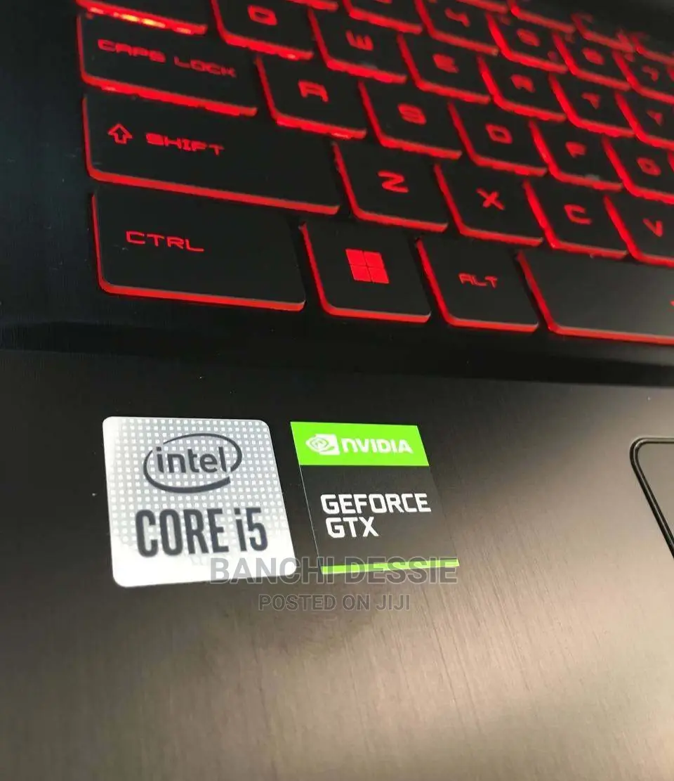 New Laptop MSI GF63 8GB Intel Core I5 HDD+SSD 256GB
